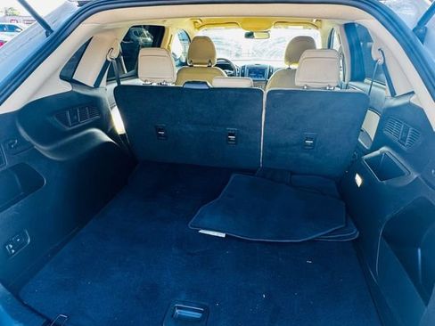 Used 2019 Ford Edge SEL FWD image 16