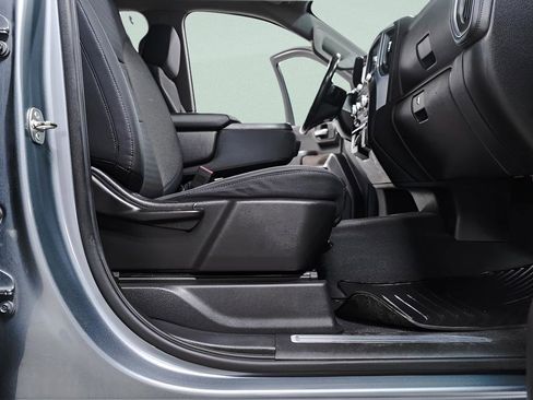 Used 2019 GMC Sierra 1500 SLE AWD/4WD image 32