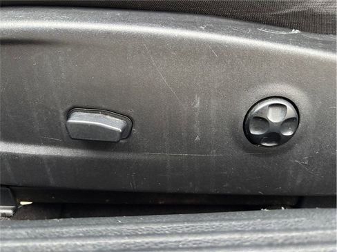 Used 2018 Dodge Challenger R/T w/ Blacktop Package image 17