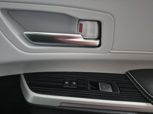 New 2026 Toyota Sienna XSE FWD image 35
