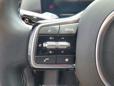 Used 2025 Kia Sorento S w/ Panoramic Sunroof Package FWD image 12