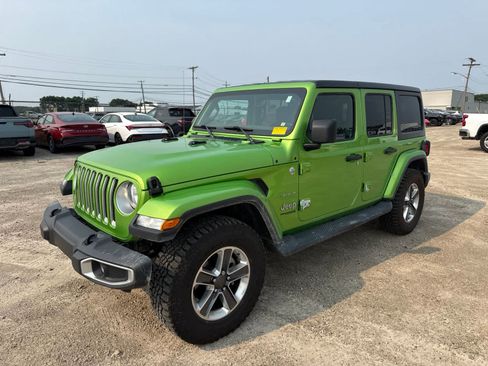 Used 2018 Jeep Wrangler Unlimited Sahara AWD/4WD image 1