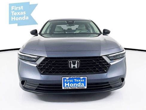 Used 2025 Honda Accord SE image 2
