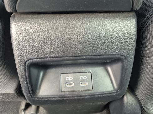 Used 2025 Toyota Corolla LE FWD image 18