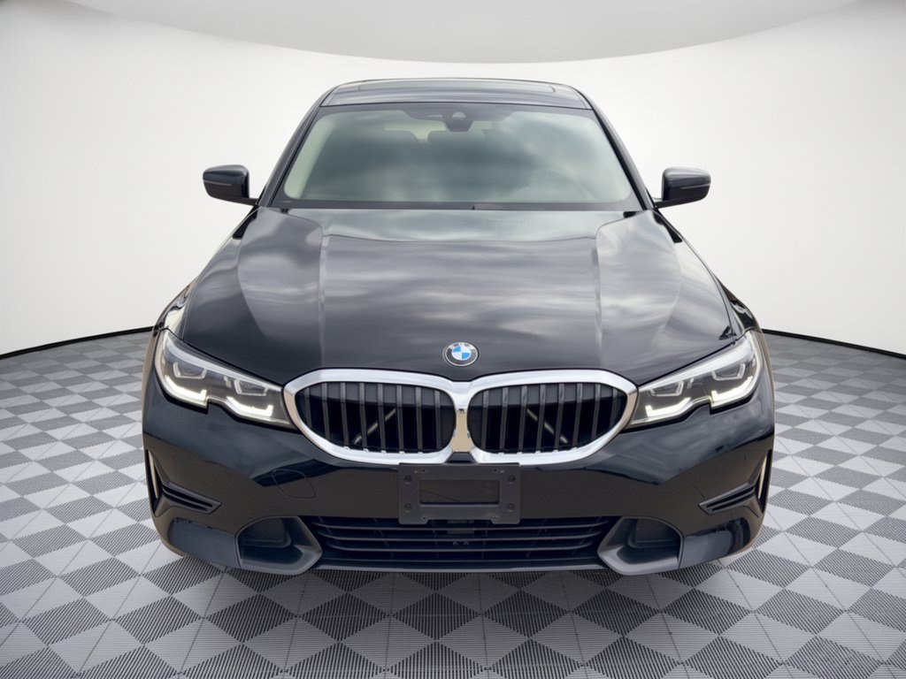 Used 2020 BMW 330i Sedan w/ Premium Package RWD image 6