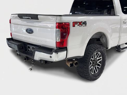 Used 2017 Ford F250 Lariat w/ Lariat Value Package image 14