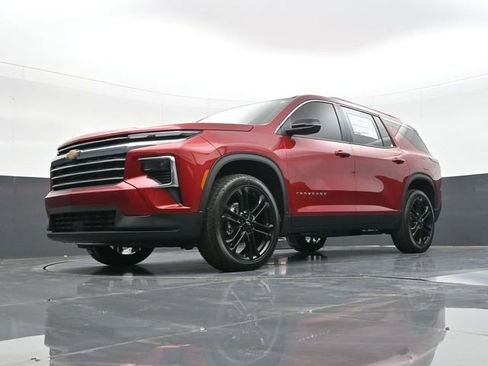 New 2026 Chevrolet Traverse LT w/ LPO, Floor Liner Package FWD image 46