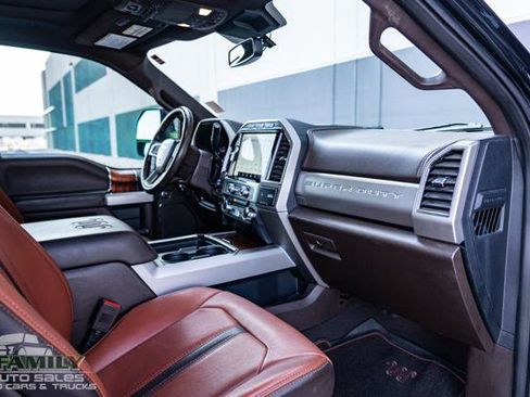 Used 2022 Ford F250 King Ranch w/ King Ranch Ultimate Package image 31