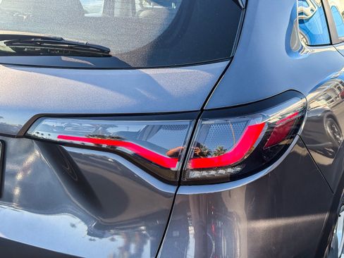 Certified 2025 Honda HR-V LX image 8