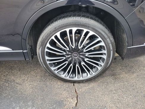 Certified 2023 Lincoln Aviator Black Label w/ Dynamic Handling Package image 21