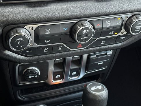 New 2026 Jeep Wrangler Sport AWD/4WD image 17