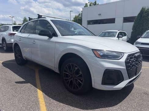 Used 2023 Audi SQ5 Premium Plus w/ Premium Plus Package AWD/4WD image 2