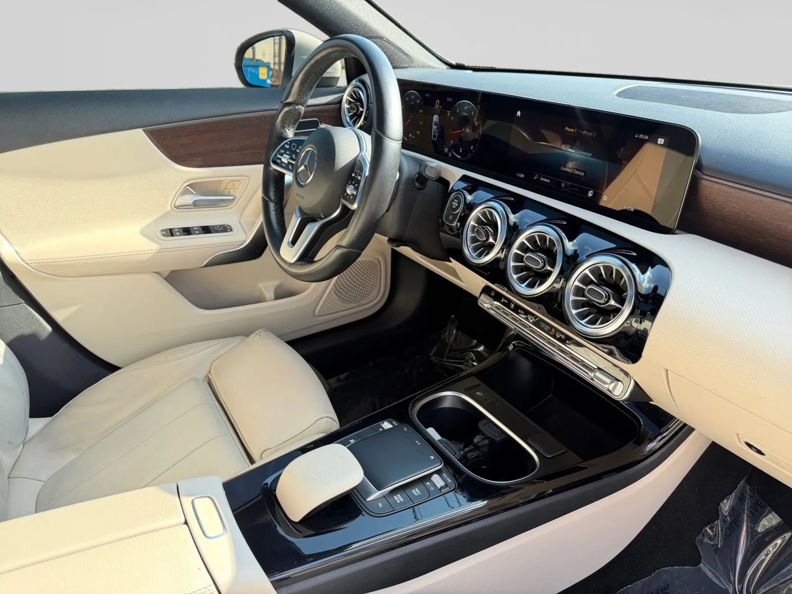 Used 2022 Mercedes-Benz A 220 4MATIC image 34