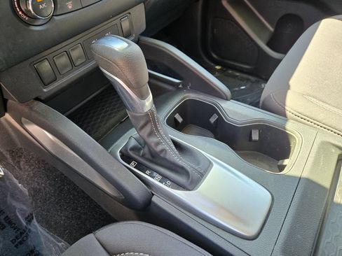 Used 2022 Nissan Frontier SV RWD image 24