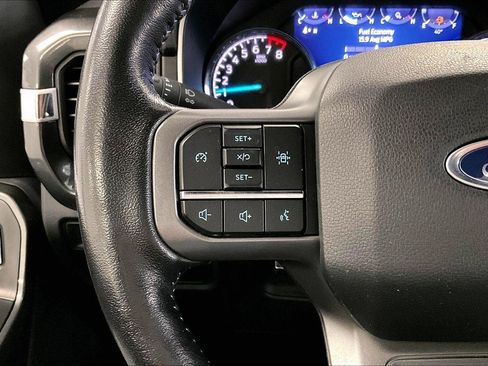 Certified 2022 Ford F150 XLT w/ Equipment Group 302A High image 17