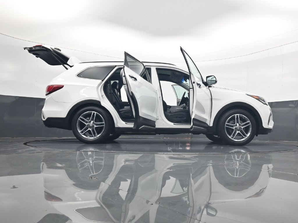 Used 2017 Hyundai Santa Fe Limited FWD image 35