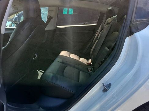 Used 2022 Tesla Model 3 Long Range image 8