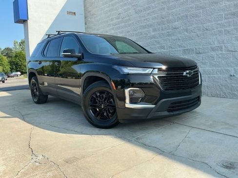 Used 2024 Chevrolet Traverse LT w/ Midnight/Sport Edition AWD/4WD image 1