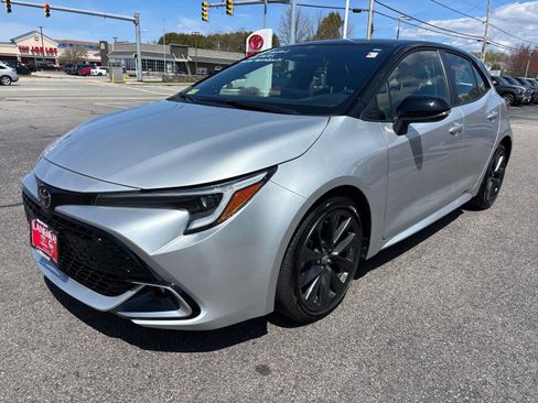 Used 2026 Toyota Corolla XSE FWD image 6