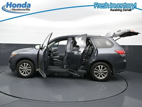 Used 2013 Nissan Pathfinder SL FWD image 40