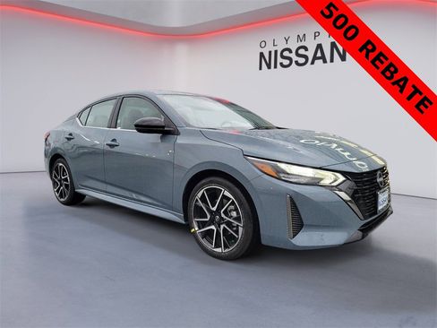 New 2025 Nissan Sentra SR w/ SR Premium Package image 7