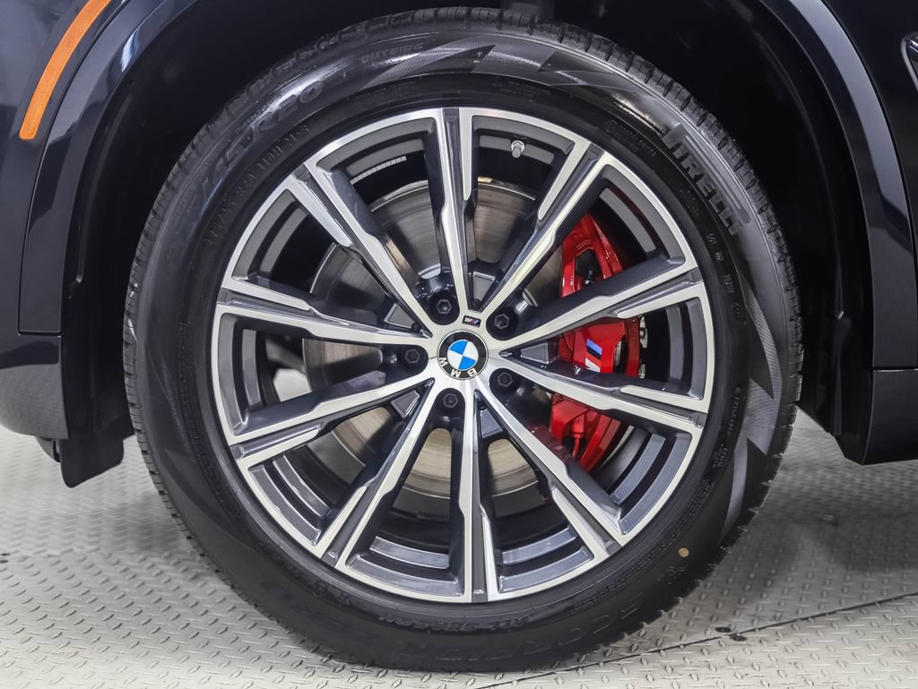 Used 2026 BMW X5 xDrive40i w/ M Sport Package AWD/4WD image 2