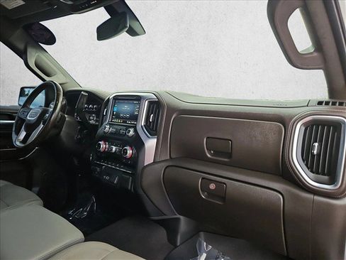Used 2020 GMC Sierra 1500 SLT w/ X31 Off-Road Package AWD/4WD image 22