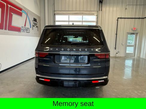 Used 2024 Jeep Wagoneer L 4WD w/ Premium Group I image 8