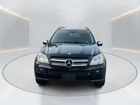 Used 2009 Mercedes-Benz GL 450 4MATIC image 2