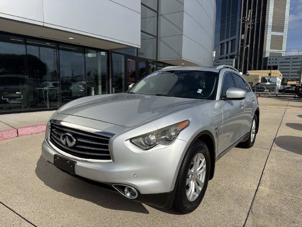 Used 2016 INFINITI QX70 2WD w/ Premium Package image 3
