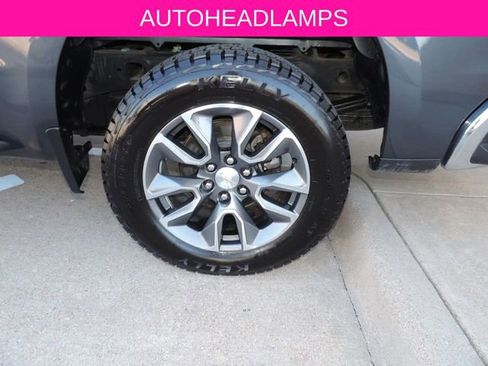 Used 2020 Chevrolet Silverado 1500 LT w/ Texas Edition RWD image 11
