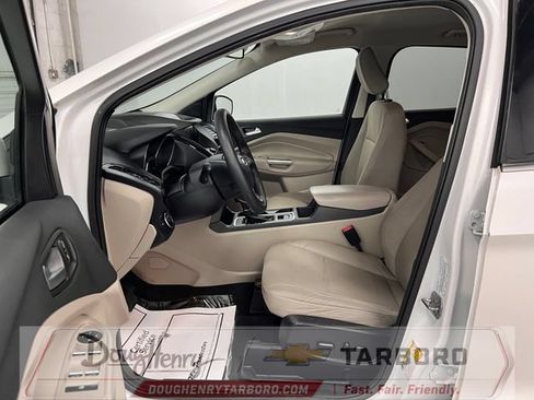 Used 2019 Ford Escape SE FWD image 25