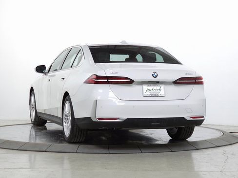 Certified 2025 BMW 530i xDrive image 6