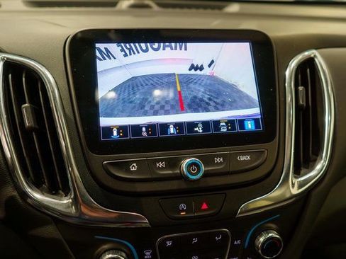 Used 2023 Chevrolet Equinox LT AWD/4WD image 24