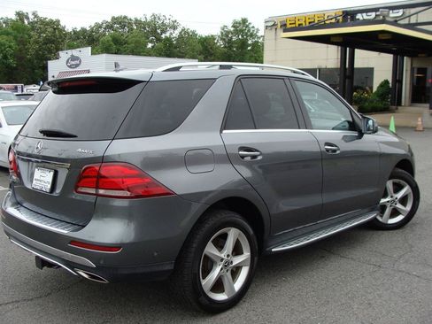 Used 2019 Mercedes-Benz GLE 400 4MATIC image 6
