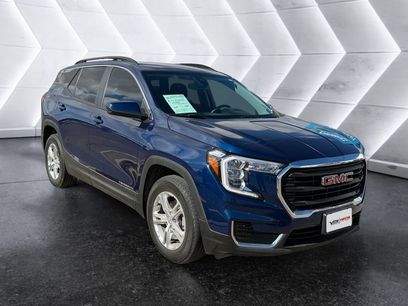 Used 2022 GMC Terrain SLE w/ Driver Convenience Package