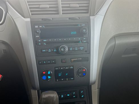 Used 2012 Chevrolet Traverse LT FWD image 19