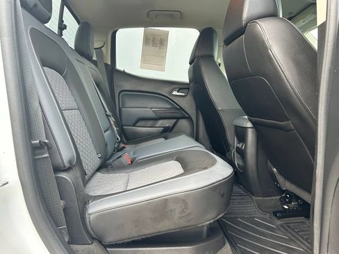 Used 2018 Chevrolet Colorado Z71 AWD/4WD image 29