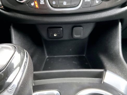 Used 2019 Chevrolet Traverse LT w/ LPO, Floor Liner Package image 15