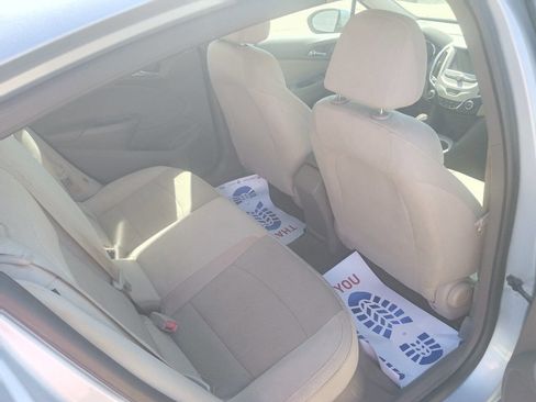 Used 2017 Chevrolet Cruze LS image 11