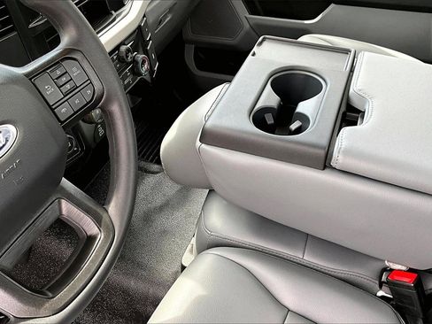 New 2025 Ford F550 4x4 Regular Cab Super Duty image 10