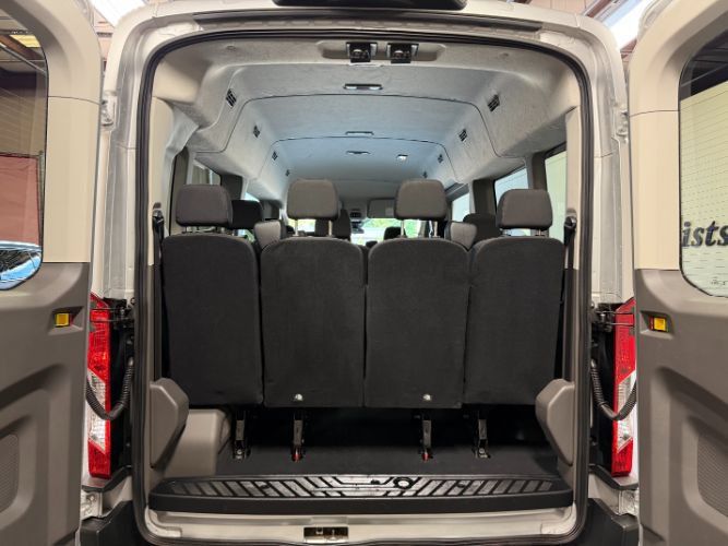 Used 2022 Ford Transit 350 XLT RWD image 27