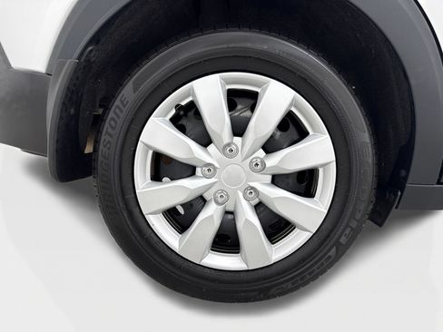 Used 2020 Nissan Kicks S FWD image 47