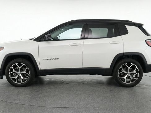 Used 2025 Jeep Compass Limited AWD/4WD image 5