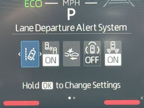 Used 2025 Toyota 4Runner SR5 AWD/4WD image 19