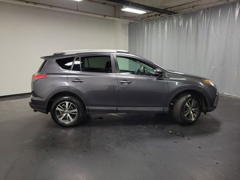 Used 2016 Toyota RAV4 XLE AWD/4WD image 9