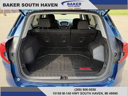 Used 2021 GMC Terrain SLE w/ Driver Convenience Package image 7