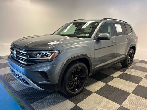 Used 2022 Volkswagen Atlas SE image 3