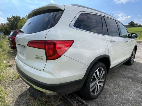 Used 2018 Honda Pilot Elite image 2