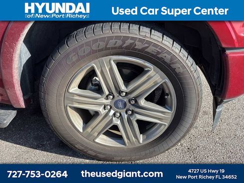 Used 2018 Ford F150 XLT w/ Equipment Group 302A Luxury image 8